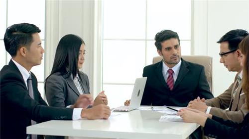 Ai có quyền ra quyết định xử lý kỷ luật lao động? Ai có quyền ra quyết định xử lý kỷ luật lao động?