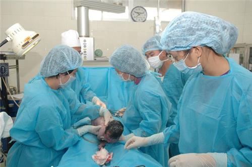Mức hưởng bảo hiểm y tế khi sinh con phải cấp cứu Mức hưởng bảo hiểm y tế khi sinh con phải cấp cứu