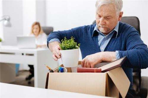 Đủ tuổi nghỉ hưu có được hưởng trợ cấp thất nghiệp? Đủ tuổi nghỉ hưu có được hưởng trợ cấp thất nghiệp?