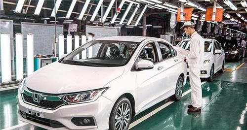 Ngay trong tháng 6, ô tô sẽ được giảm 50% lệ phí trước bạ? Ngay trong tháng 6, ô tô sẽ được giảm 50% lệ phí trước bạ?