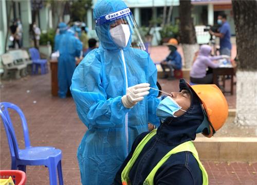 Ngày 28/10: Có 4.892 ca mắc Covid-19 tại TP HCM, Hà Nội và 15 tỉnh, thành